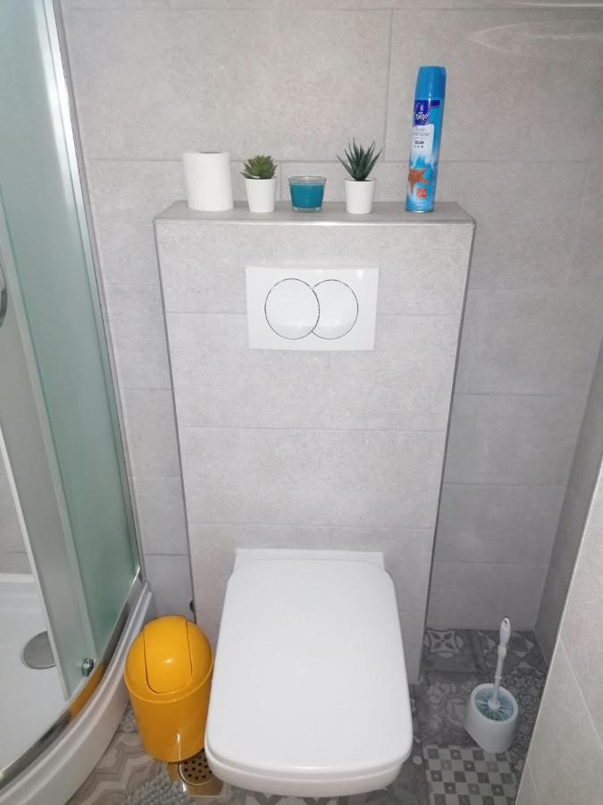 Two-Bedroom Apartment With Sea View,Big Terrase And Garden Stari Grad  Exteriér fotografie