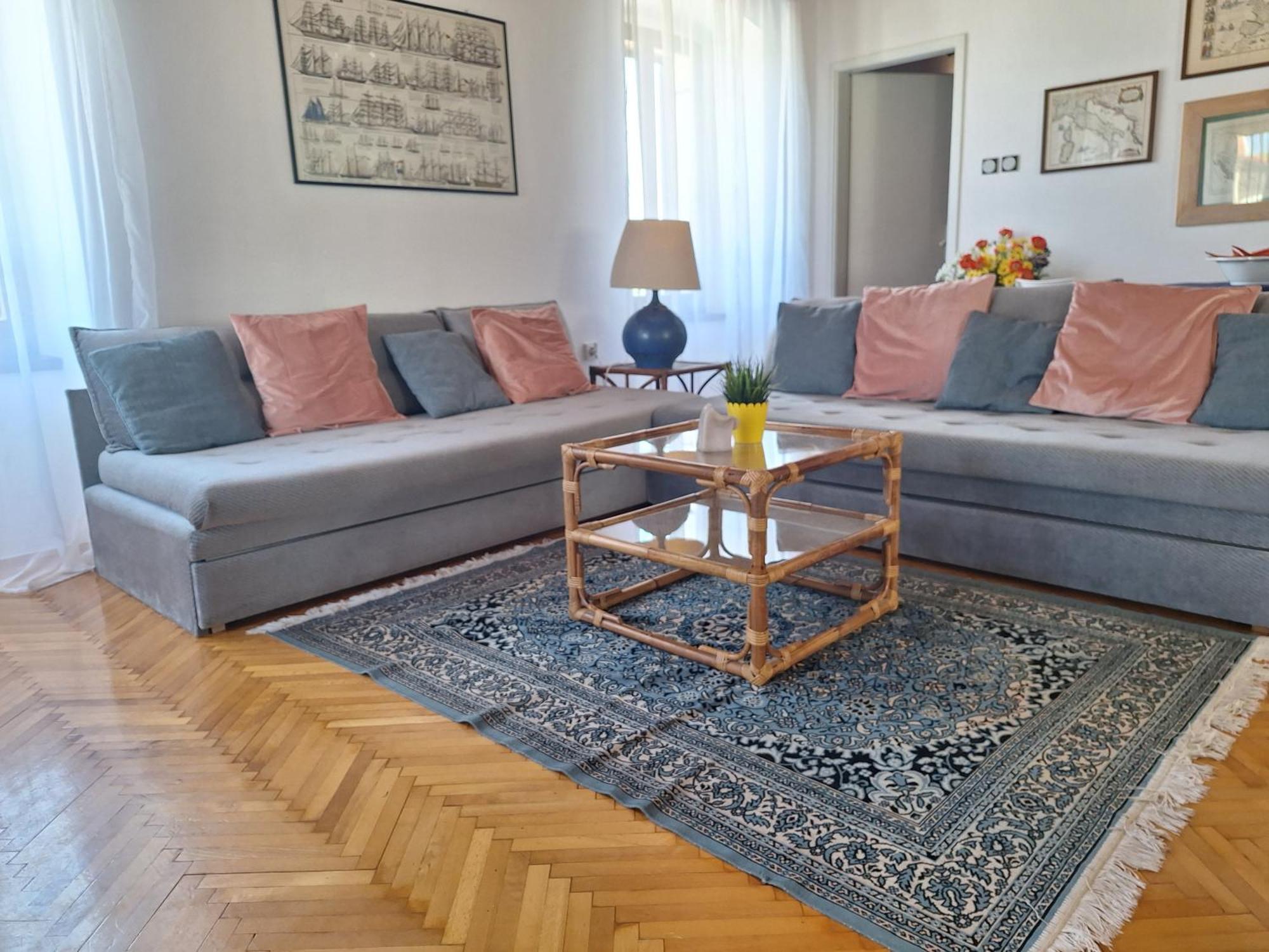 Two-Bedroom Apartment With Sea View,Big Terrase And Garden Stari Grad  Exteriér fotografie