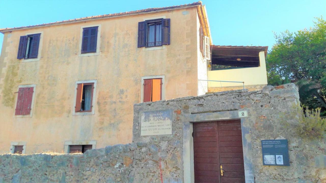 Two-Bedroom Apartment With Sea View,Big Terrase And Garden Stari Grad  Exteriér fotografie